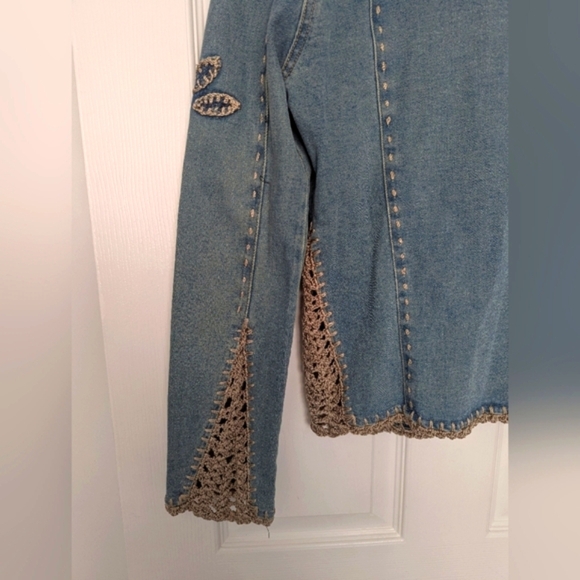 Vintage Bongo Womens (Small/3) Denim/Jean Jacket With Cream Crochet/Stitching - Picture 11 of 16